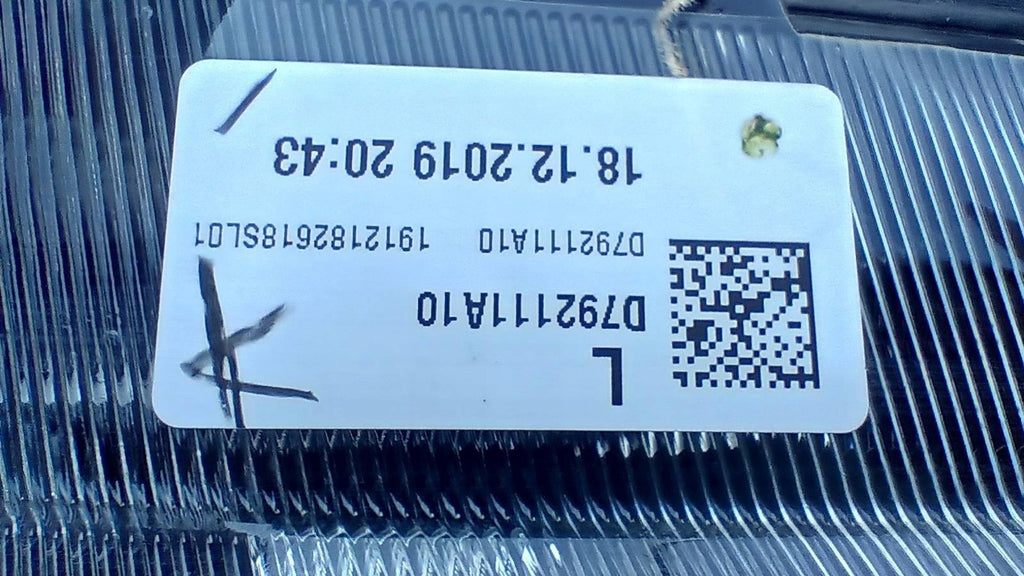 Frontscheinwerfer Hyundai Tucson D792111A10 92101D7700 Rechts oder Links SCH3437266431hk