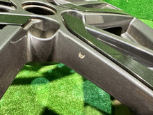 Laden Sie das Bild in den Galerie-Viewer, 1x Alufelge 18 Zoll 7.0&quot; 5x114.3 47ET KE409-1K301 Nissan Juke Rim Wheel