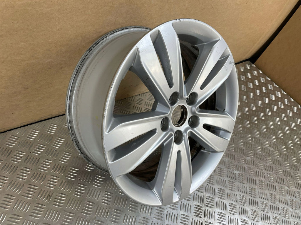 1x Alufelge 17 Zoll 7.0" 5x114.3 48 5ET Glanz Silber 52910-F1220 Kia Sportage FEL5119746853vc