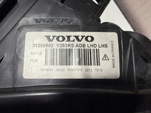 Laden Sie das Bild in den Galerie-Viewer, Frontscheinwerfer Volvo V60 S60 31395903 Xenon Ein Satz Scheinwerfer Headlight SCH8285195343kf