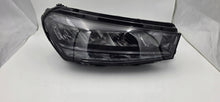 Laden Sie das Bild in den Galerie-Viewer, Frontscheinwerfer Skoda Fabia III 6VB941016 LED Rechts Scheinwerfer Headlight SCH8995761126kq