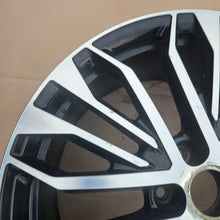 Laden Sie das Bild in den Galerie-Viewer, 1x Alufelge 20 Zoll 8.5" 5x112 45ET Glanz 4G0601025CR Audi A6 Rim Wheel FEL3943994638xr