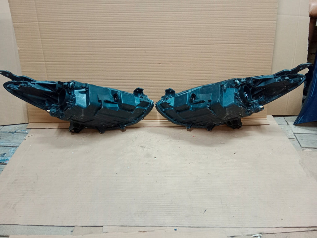 Frontscheinwerfer Mazda II Ein Stück (Rechts oder Links) Scheinwerfer Headlight