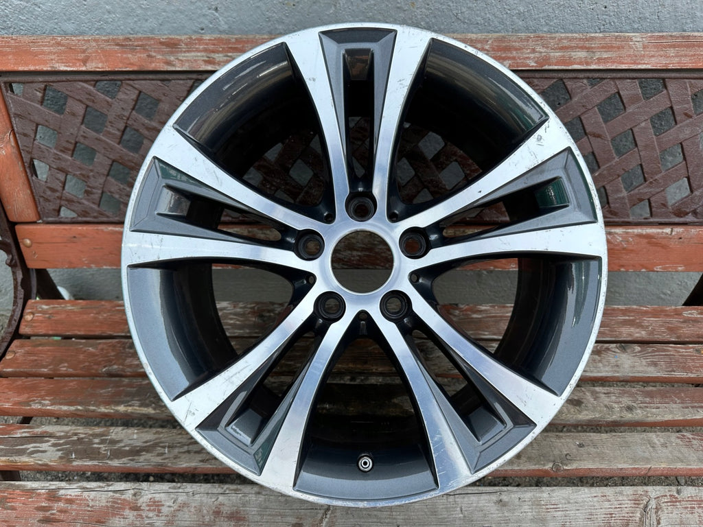 1x Alufelge 18 Zoll 8.0" 5x120 52ET Glanz Graphit 6796211 BMW 2 F22 1 F21 F20 Mg FEL8529800173hf