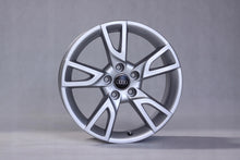 Load image into Gallery viewer, 4x Alufelge 17 Zoll 6.5" 5x112 33ET Glanz Silber 8U0071497 Audi Q3 Rim Wheel FEL9856973142cu
