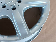 Load image into Gallery viewer, 1x Alufelge 19 Zoll 8.0" 5x112 67ET A2514011202 Mercedes-Benz W251 Rim Wheel FEL5446907013hi