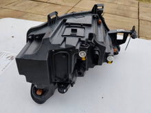 Laden Sie das Bild in den Galerie-Viewer, Frontscheinwerfer Skoda Kamiq 658941016 Rechts Scheinwerfer Headlight SCH7894108717li