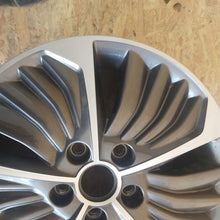 Laden Sie das Bild in den Galerie-Viewer, 1x Alufelge 16 Zoll 6.5" 5x114.3 50ET 52910G2700 Hyundai Rim Wheel FEL3496170218gi