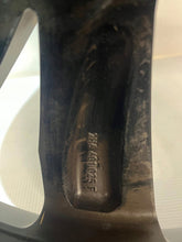 Load image into Gallery viewer, 1x Alufelge 20 Zoll 8.0" 5x112 43ET Glanz 2H6601025F VW Amarok Rim Wheel FEL6456386231sv