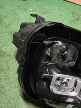 Load image into Gallery viewer, Frontscheinwerfer Citroën C3 Aircross 13468647 Rechts Scheinwerfer Headlight