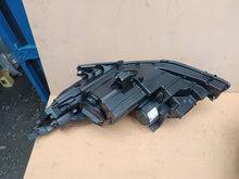 Laden Sie das Bild in den Galerie-Viewer, Frontscheinwerfer Opel Zafira C 13399867RH Rechts Scheinwerfer Headlight