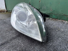 Laden Sie das Bild in den Galerie-Viewer, Frontscheinwerfer Mercedes-Benz W245 A1698207861 1975106000301247202 Rechts SCH1266085296xt