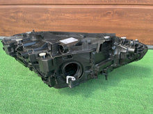 Laden Sie das Bild in den Galerie-Viewer, Frontscheinwerfer BMW 4 G22 G23 G26 5A3B2F3 85122000 Links Headlight SCH9440279089fw