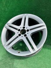 Load image into Gallery viewer, 1x Alufelge 19 Zoll 8.5" 5x112 35ET Glanz Silber A2304014602 Mercedes-Benz Amg FEL2061621861ta