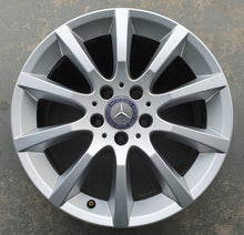 Laden Sie das Bild in den Galerie-Viewer, 1x Alufelge 17 Zoll 7.5" 5x112 47ET Mercedes-Benz W204 Rim Wheel FEL9799913346aj