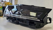 Laden Sie das Bild in den Galerie-Viewer, Frontscheinwerfer Skoda Superb I 3P1941016B Rechts Scheinwerfer Headlight SCH3635563086jo