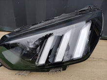 Laden Sie das Bild in den Galerie-Viewer, Frontscheinwerfer Peugeot 2008 208 II 9841642080 LED Links Headlight SCH2636159134je