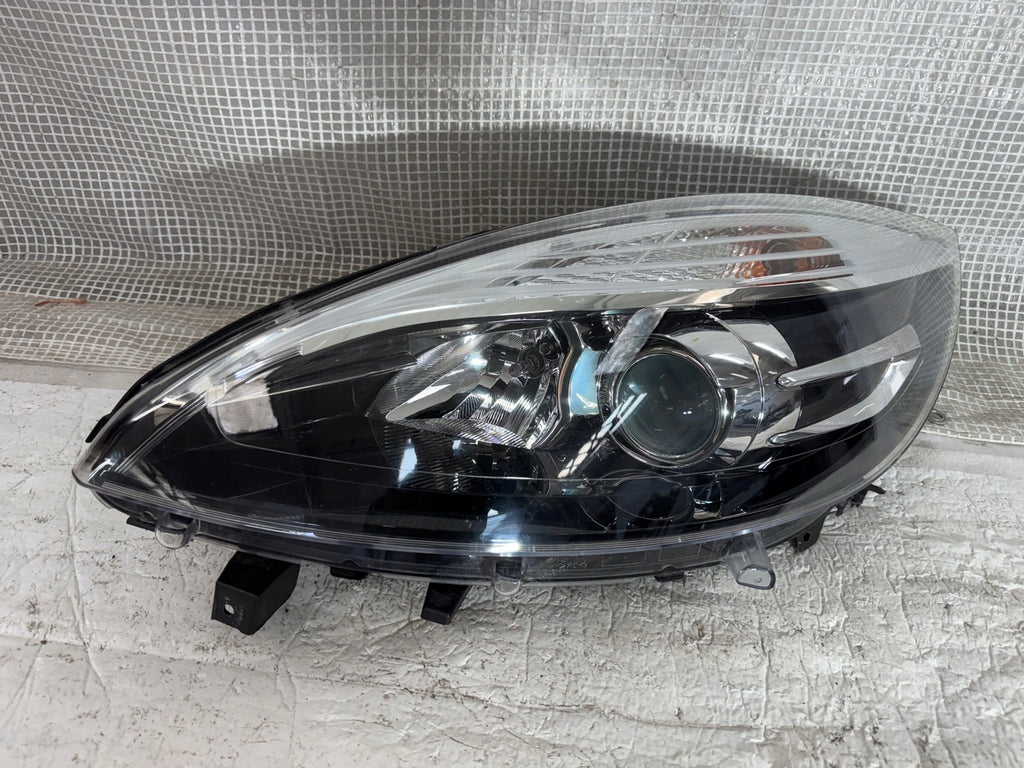 Frontscheinwerfer Renault Scenic 260601946R 89906003 Links Headlight SCH7796294251rw