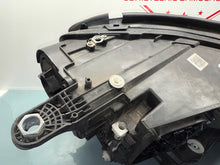 Laden Sie das Bild in den Galerie-Viewer, Frontscheinwerfer Mercedes-Benz Gls A1679068907 Full LED Rechts oder Links