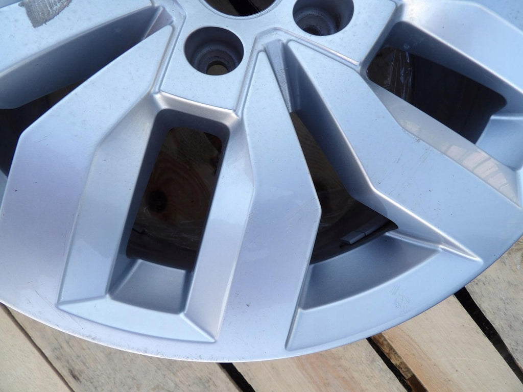 1x Alufelge 17 Zoll 8.0" 5x112 2H0601025T VW Amarok Rim Wheel FEL5303656879vb