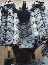 Laden Sie das Bild in den Galerie-Viewer, Motor Mercedes-Benz 273965 5.5 388PS 285kW 73TKm 2009 Benzin Unkomplett