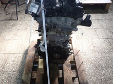 Laden Sie das Bild in den Galerie-Viewer, Motor BMW F21 F30 F31 F20 B38 2019 Benzin Engine Unkomplett