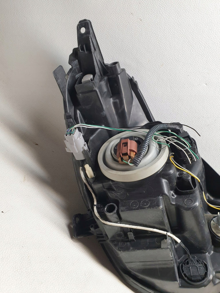 Frontscheinwerfer Peugeot 108 81150-0H150 Links Scheinwerfer Headlight