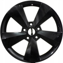 Laden Sie das Bild in den Galerie-Viewer, 1x Alufelge 17 Zoll 6.5&quot; 5x112 38ET Glanz Schwarz 565601025 Skoda Rim Wheel