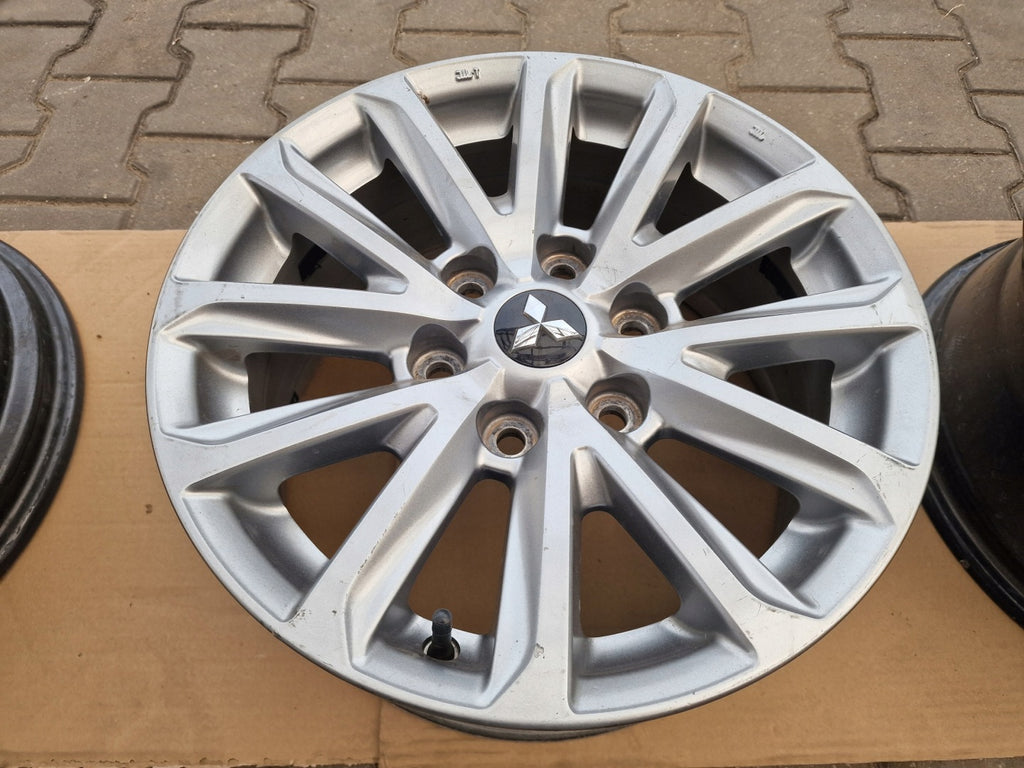 1x Alufelge 17 Zoll 7.5" 6x139.7 Mitsubishi Pajero I Rim Wheel FEL6570513268sp