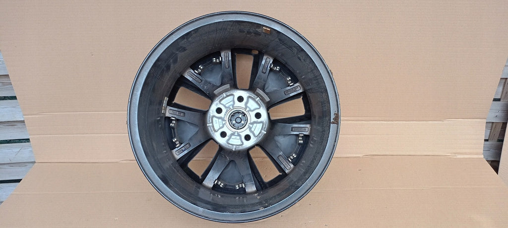 1x Alufelge 18 Zoll 8.5" 5x114.3 40ET Glanz 1044261-00-A 104426-00 Tesla Model X