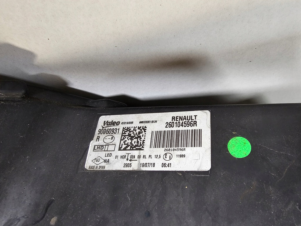 Frontscheinwerfer Renault Megane IV 260601197R 260104596R Ein Satz Headlight SCH6145630336km
