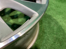 Load image into Gallery viewer, 1x Alufelge 18 Zoll 8.0" 5x120 52ET 6869801SI BMW 1 F21 F20 Rim Wheel FEL1589989875fl