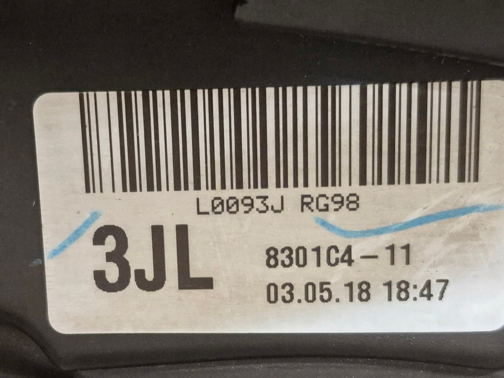 Frontscheinwerfer Mitsubishi Outlander 8301C4-11 Xenon Links Headlight