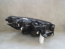 Laden Sie das Bild in den Galerie-Viewer, Frontscheinwerfer Skoda Enyaq 5LB941015A LED Ein Stück (Rechts oder Links)