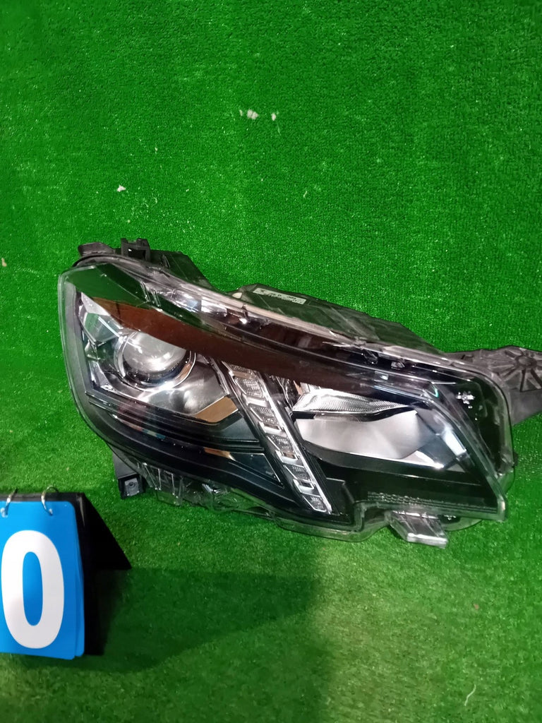 Frontscheinwerfer Peugeot I 90146218 Rechts Scheinwerfer Headlight SCH9387768180eo