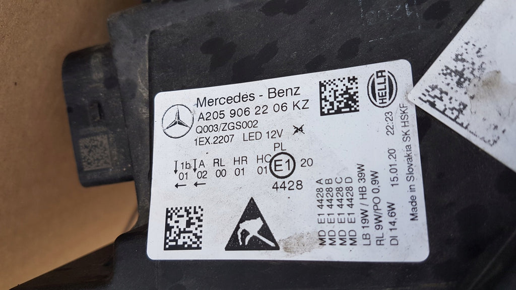 Frontscheinwerfer Mercedes-Benz W205 85122000 LED Ein Satz Headlight SCH9424674309ug