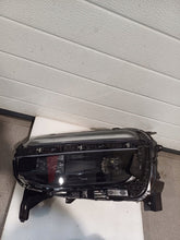 Laden Sie das Bild in den Galerie-Viewer, Frontscheinwerfer Jeep I 52218721 Full LED Links Scheinwerfer Headlight SCH4051309441eo