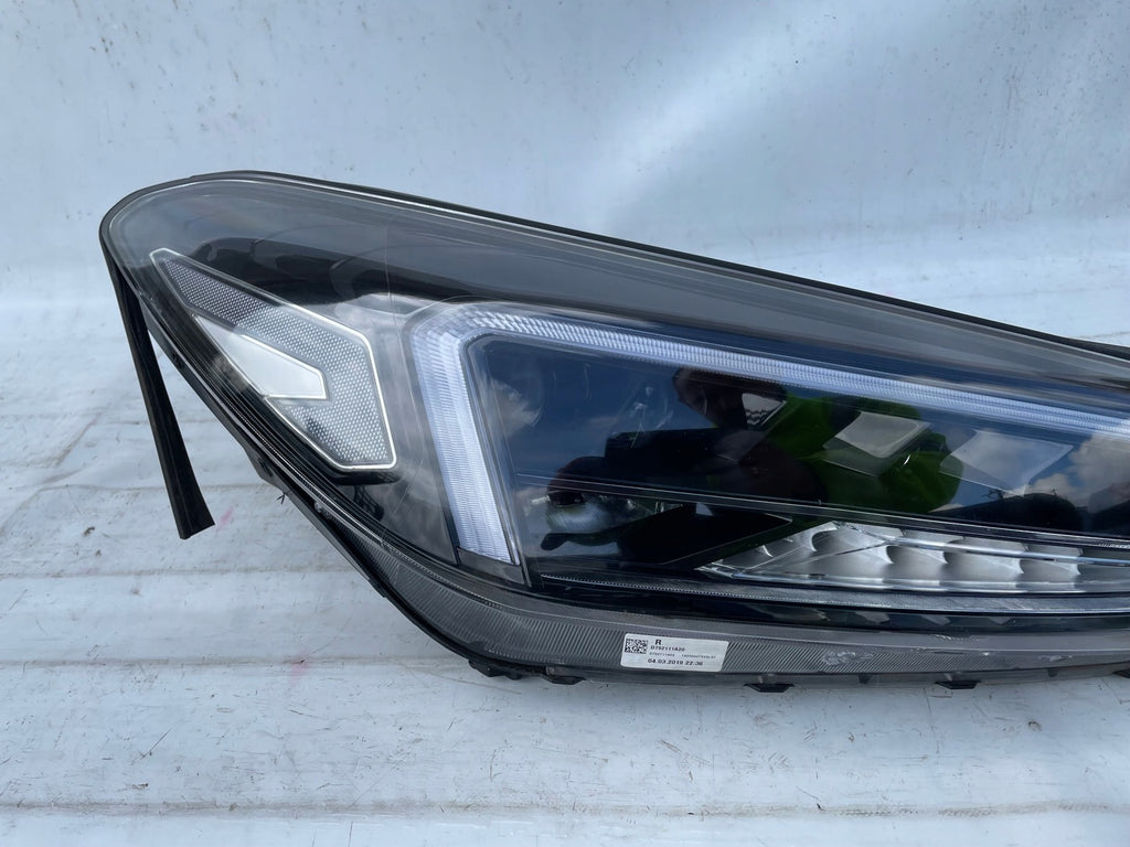 Frontscheinwerfer Hyundai Tucson 92102-D7700, D7921-22C20 LED Rechts Headlight