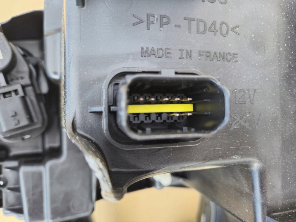 Frontscheinwerfer Renault Master I 260106174R LED Links Scheinwerfer Headlight SCH5656580008is