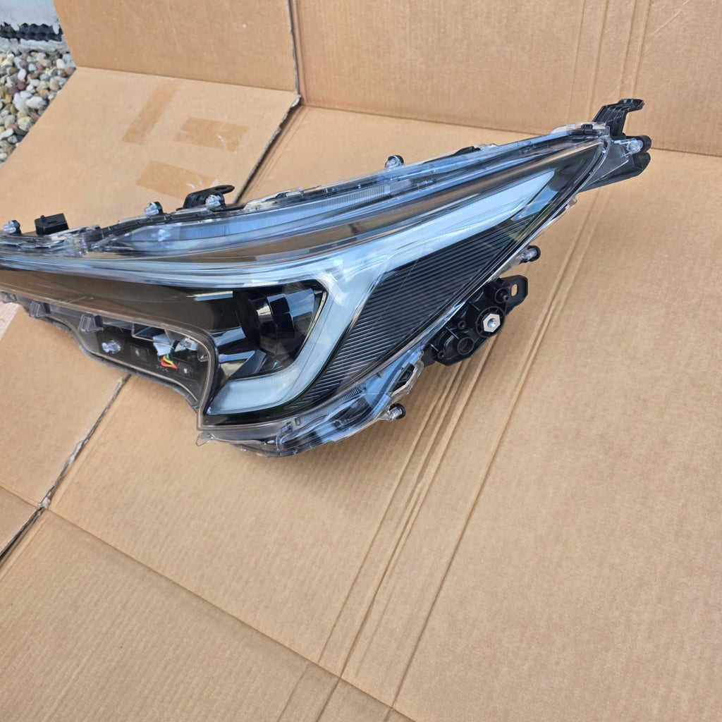Frontscheinwerfer Toyota Corolla 8115002X10 Links Scheinwerfer Headlight SCH6204201299ja