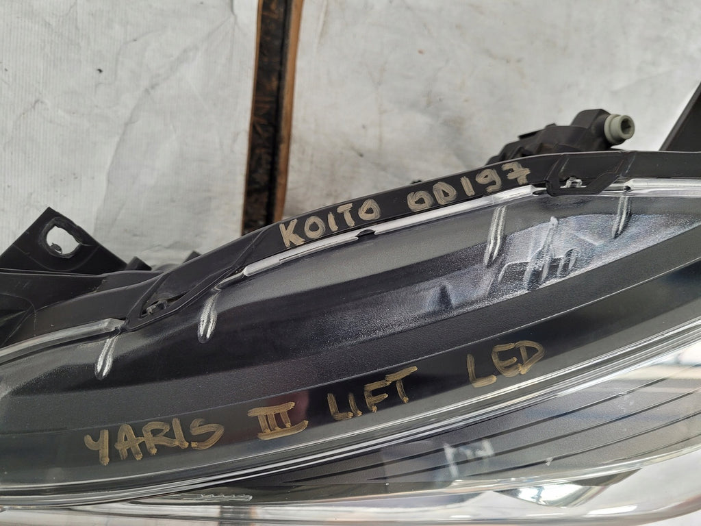 Frontscheinwerfer Toyota Yaris Links Scheinwerfer Headlight SCH7992603403au