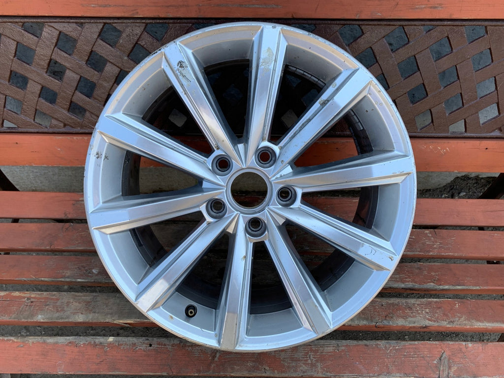 1x Alufelge 17 Zoll 7.0" 5x112 40ET Glanz Silber 3G0601025BP VW Passat B8