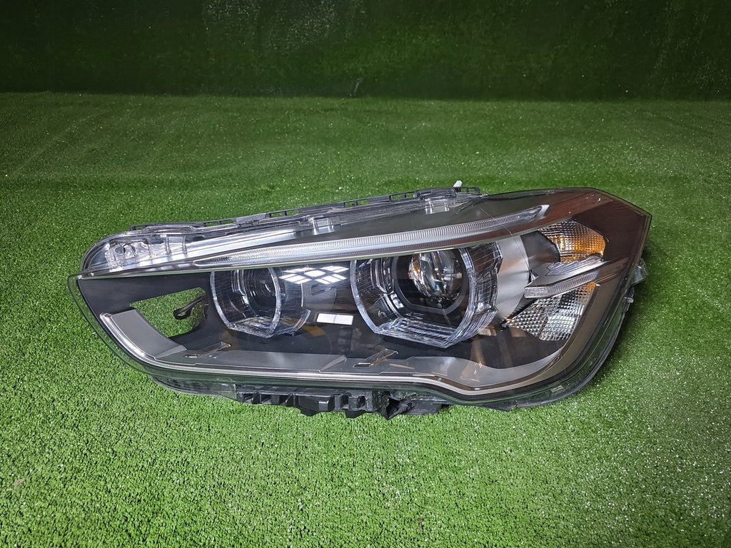 Frontscheinwerfer BMW X1 F48 90146779 7495003-06 LED Rechts oder Links SCH8515154173gl