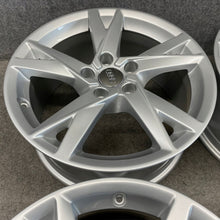 Laden Sie das Bild in den Galerie-Viewer, 4x Alufelge 17 Zoll 7.5" 5x112 38ET Glanz Silber 8W0601025K Audi A4 Rim Wheel FEL1823041806tb