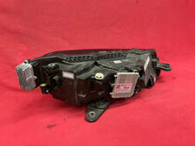 Laden Sie das Bild in den Galerie-Viewer, Frontscheinwerfer Skoda Superb III 3V1941015D LED FALSE Scheinwerfer Headlight SCH5729145335tp
