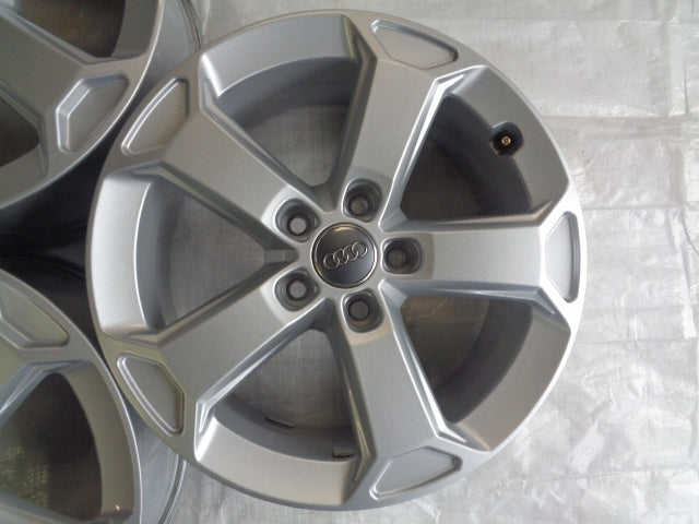1x Alufelge 17 Zoll 7.0" 5x112 45ET 81A071497A Audi Q2 Rim Wheel FEL3212609288rt