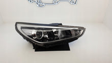 Laden Sie das Bild in den Galerie-Viewer, Frontscheinwerfer Hyundai I30 III G4921-22020 Rechts Scheinwerfer Headlight