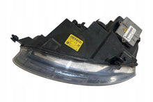 Laden Sie das Bild in den Galerie-Viewer, Frontscheinwerfer VW 301212272 Rechts Scheinwerfer Headlight SCH2008995399cv