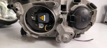 Laden Sie das Bild in den Galerie-Viewer, Frontscheinwerfer Mercedes-Benz W203 A2038203761 Xenon Ein Satz Headlight SCH5160641277kl