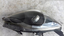 Laden Sie das Bild in den Galerie-Viewer, Frontscheinwerfer Honda Civic VII 33100S5TG61 NRA04 Rechts Headlight